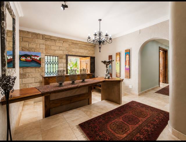 5 BEDROOM HOUSE FOR SALE IN THREE RIVERS